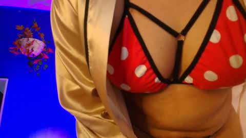 Emma 3 online show from 8, 4, 2026