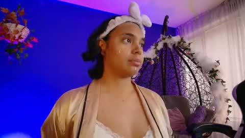 Emma 3 online show from 10, 4, 2026