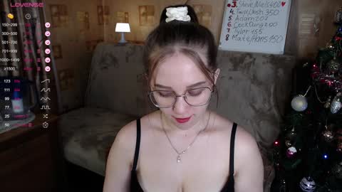 Mia online show from 5, 1, 2025