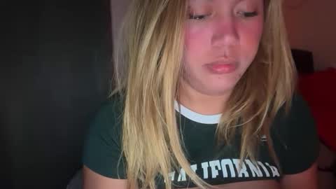 YourDreamGirl Emma  online show from 20, 4, 2026