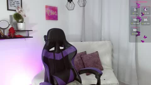 Emmi Cam online show from 15, 4, 2026