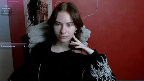 Snapshot of emmi_rossum chatting on 7, 7, 2026 Emmi online show from 7, 7, 2026