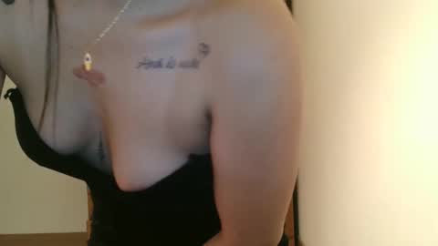 Snapshot of emmie_xxx chatting on 7, 12, 2024 emmie online show from 7, 12, 2024