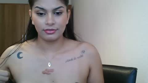 Snapshot of emmie_xxx chatting on 7, 12, 2024 emmie online show from 7, 12, 2024