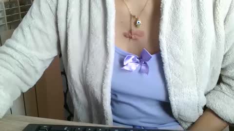 Snapshot of emmie_xxx chatting on 31, 1, 2025 emmie online show from 31, 1, 2025