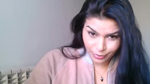 Snapshot of emmie_xxx chatting on 1, 2, 2025 emmie online show from 1, 2, 2025