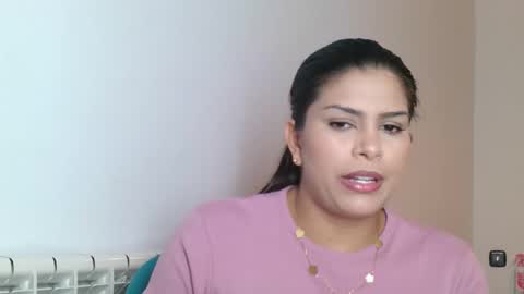 Snapshot of emmie_xxx chatting on 15, 9, 2025 emmie online show from 15, 9, 2025