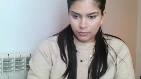Snapshot of emmie_xxx chatting on 29, 9, 2025 emmie online show from 29, 9, 2025