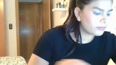 Snapshot of emmie_xxx chatting on 7, 11, 2025 emmie online show from 7, 11, 2025