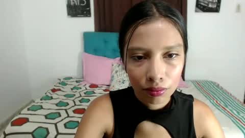 Snapshot of emmy_cutee chatting on 27, 11, 2025 Emily online show from 27, 11, 2025