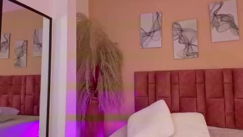 emmy_danielss online show from 18, 3, 2026