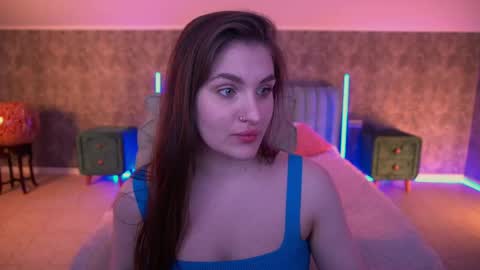 Snapshot of emmycharm chatting on 19, 4, 2026 E M M Y online show from 19, 4, 2026