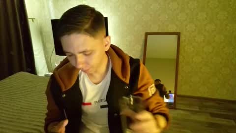 emveeboy96 online show from 1, 11, 2025