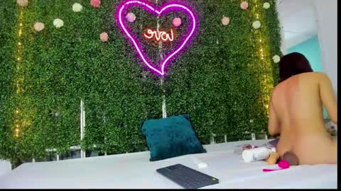 Emy online show from 7, 12, 2024