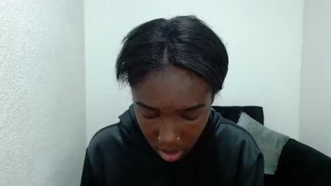 Snapshot of emyfuckhard chatting on 6, 10, 2025 emyfuckhard online show from 6, 10, 2025