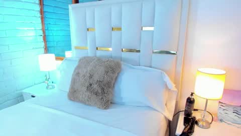 EMYLY  online show from 27, 1, 2025