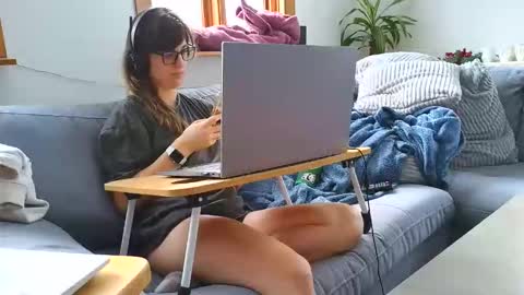 Snapshot of emyxxl chatting on 19, 1, 2026 emyxxl online show from 19, 1, 2026