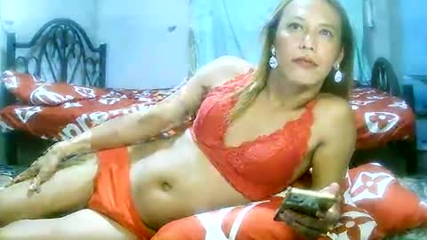 CHUN LY online show from 17, 1, 2025