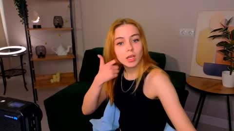 enchanted_bella online show from 15, 3, 2026