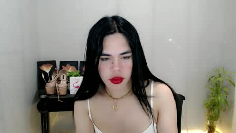 enchantress_mia03 online show from 4, 6, 2026