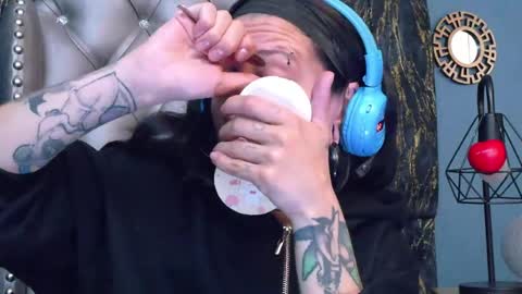 EnchantressQueen online show from 14, 4, 2026