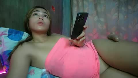   Nikki Shane  online show from 25, 5, 2026