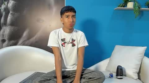 Snapshot of ender_h0t chatting on 19, 1, 2026 Ender online show from 19, 1, 2026