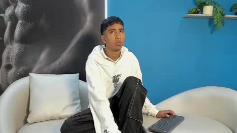 Snapshot of ender_h0t chatting on 2, 2, 2026 Ender online show from 2, 2, 2026