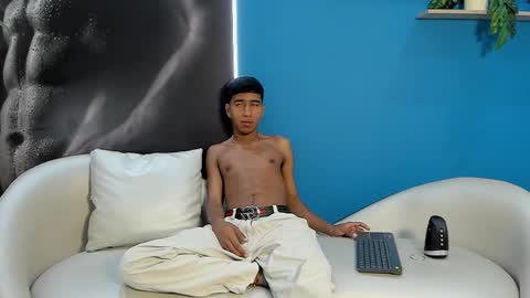 Snapshot of ender_h0t chatting on 5, 2, 2026 Ender online show from 5, 2, 2026