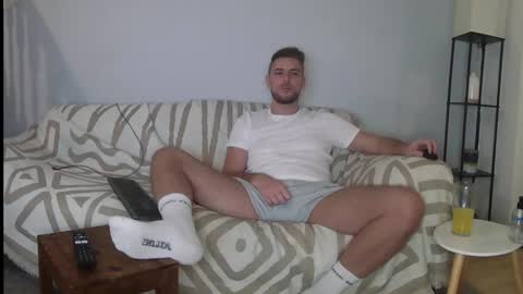 Englishladxxx online show from 16, 10, 2025