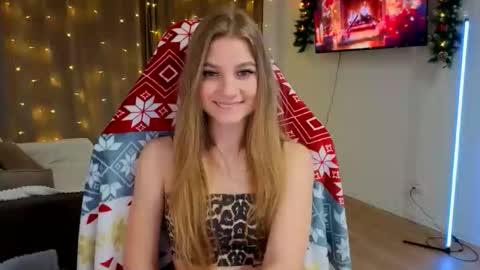 Snapshot of enjoyeverymoment_ chatting on 8, 1, 2026 enjoyeverymoment_ online show from 8, 1, 2026