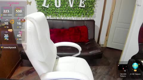 Enma clark online show from 31, 1, 2025