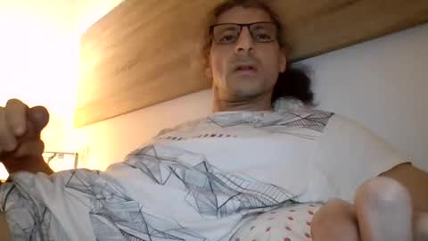 Snapshot of enri222 chatting on 27, 2, 2025 rineking online show from 27, 2, 2025