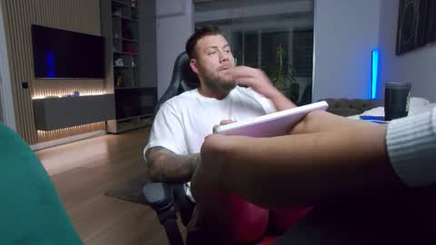 Erik online show from 14, 12, 2025