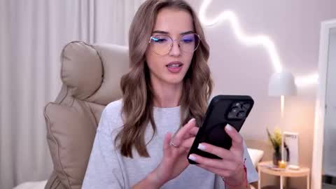 entya online show from 3, 11, 2025