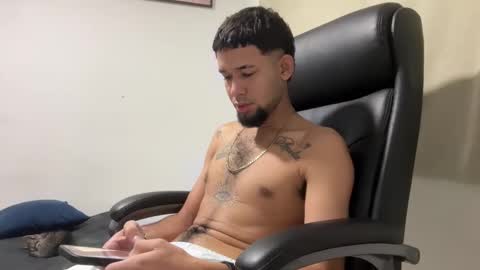 enyel_100 online show from 18, 2, 2026