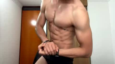 Snapshot of enzo_savage chatting on 22, 6, 2026 enzo_savage online show from 22, 6, 2026