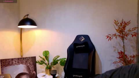 enzo_steel online show from 12, 2, 2026