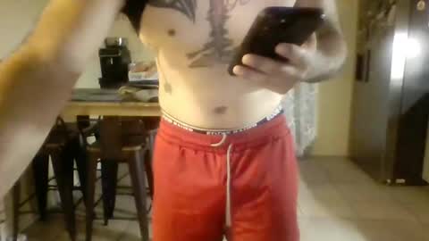 Snapshot of ephixa37s chatting on 5, 1, 2025 ephixa37s online show from 5, 1, 2025