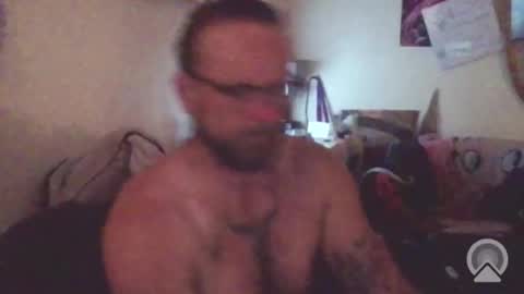 Snapshot of epictriggz chatting on 23, 5, 2026 slutcouple online show from 23, 5, 2026