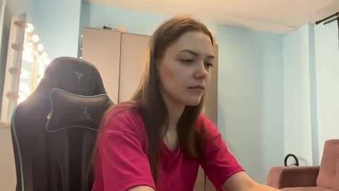 Lily online show from 12, 3, 2026