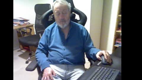 erasmus_d online show from 1, 3, 2026