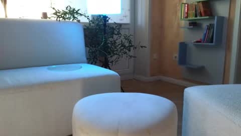 Call me Erica online show from 19, 2, 2025