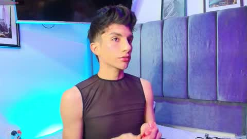 Snapshot of erick_velveth chatting on 7, 3, 2026 erick online show from 7, 3, 2026