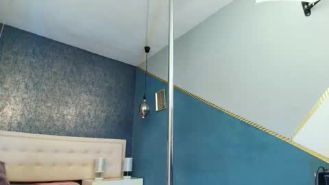   online show from 11, 10, 2025