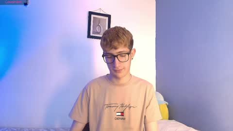 Snapshot of erik_golden_ chatting on 16, 5, 2026 I am Erik online show from 16, 5, 2026