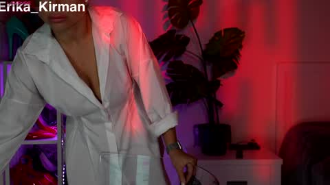 Snapshot of erika_kirman chatting on 10, 5, 2026 Erika online show from 10, 5, 2026