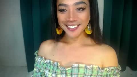 erika_madrigal online show from 1, 10, 2025