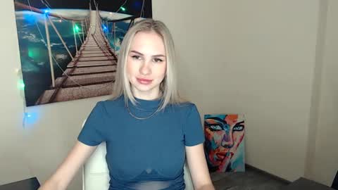 Erika online show from 4, 3, 2025