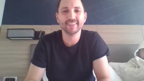 e online show from 4, 12, 2025